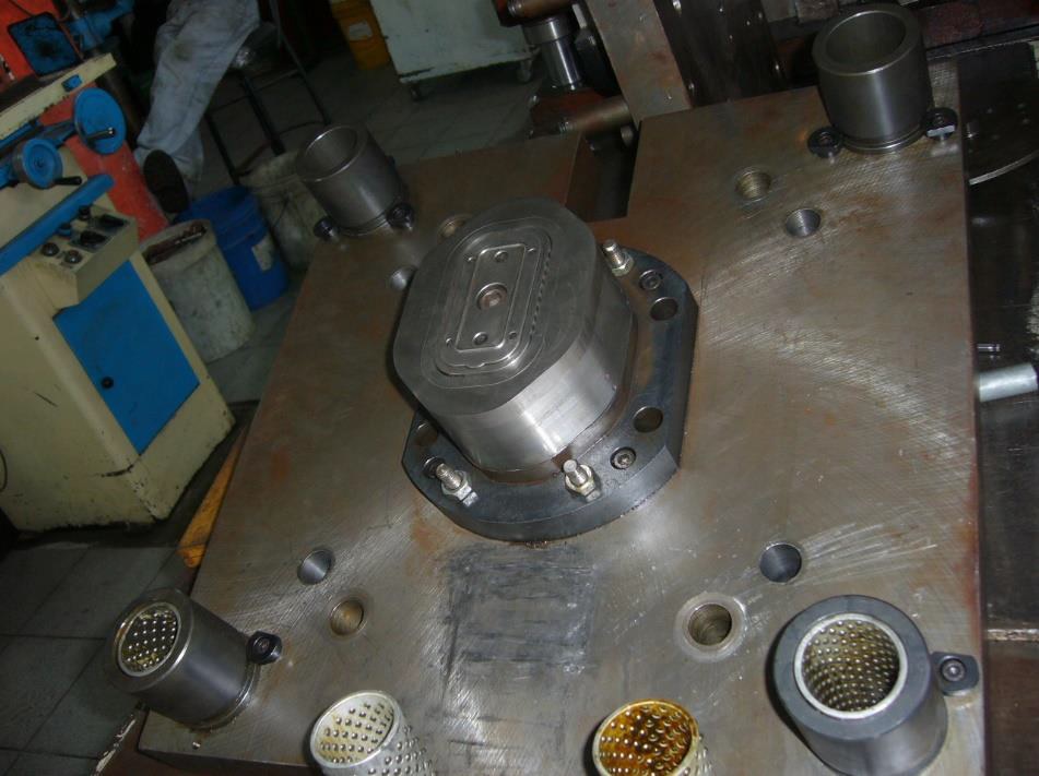 MATRIZ CUARTO CLUB- PARA ENVASES METALICOS